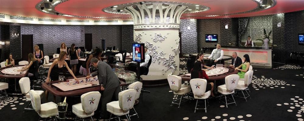 Grand Pasha Luxury Central Nicosia Hotel & Casino Bagian luar foto
