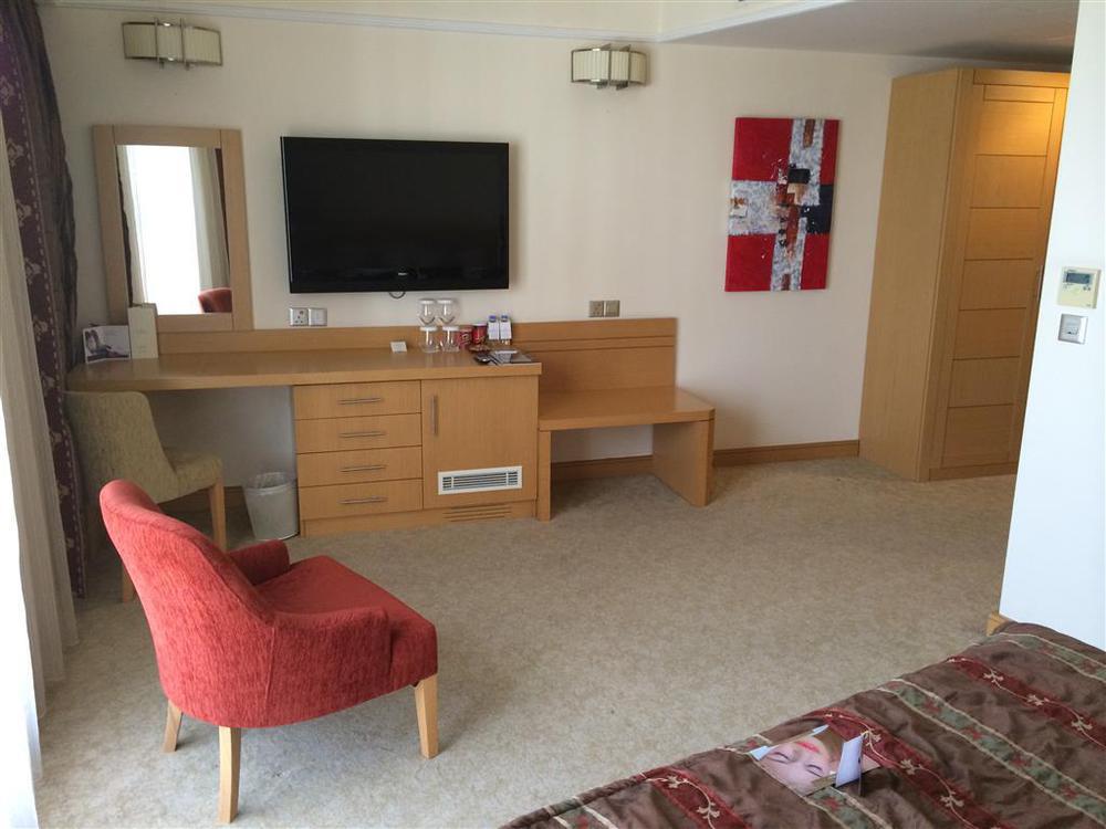 Grand Pasha Luxury Central Nicosia Hotel & Casino Ruang foto