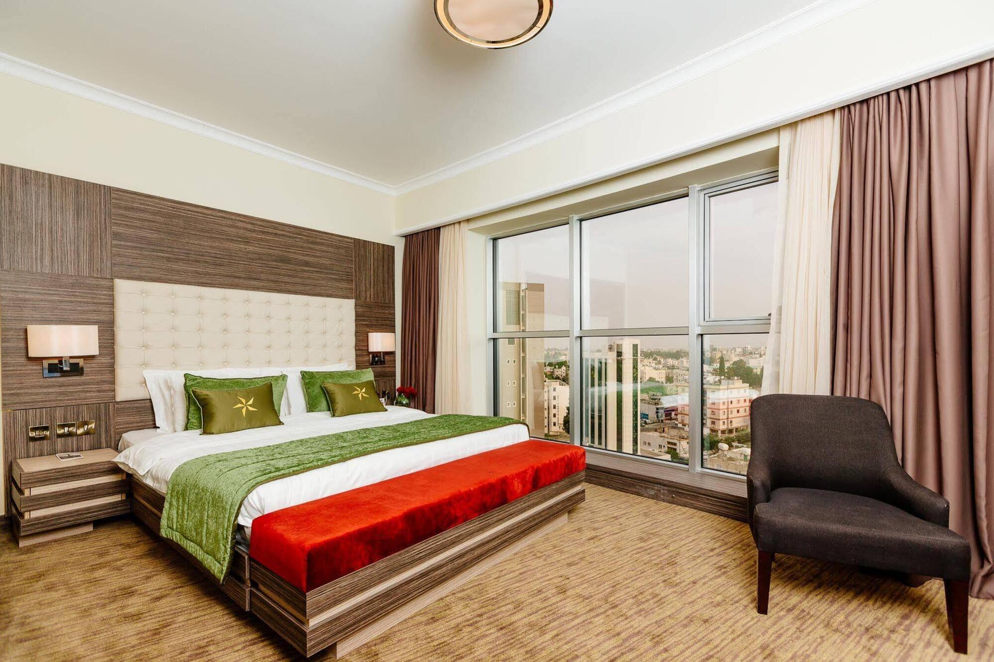 Grand Pasha Luxury Central Nicosia Hotel & Casino Bagian luar foto